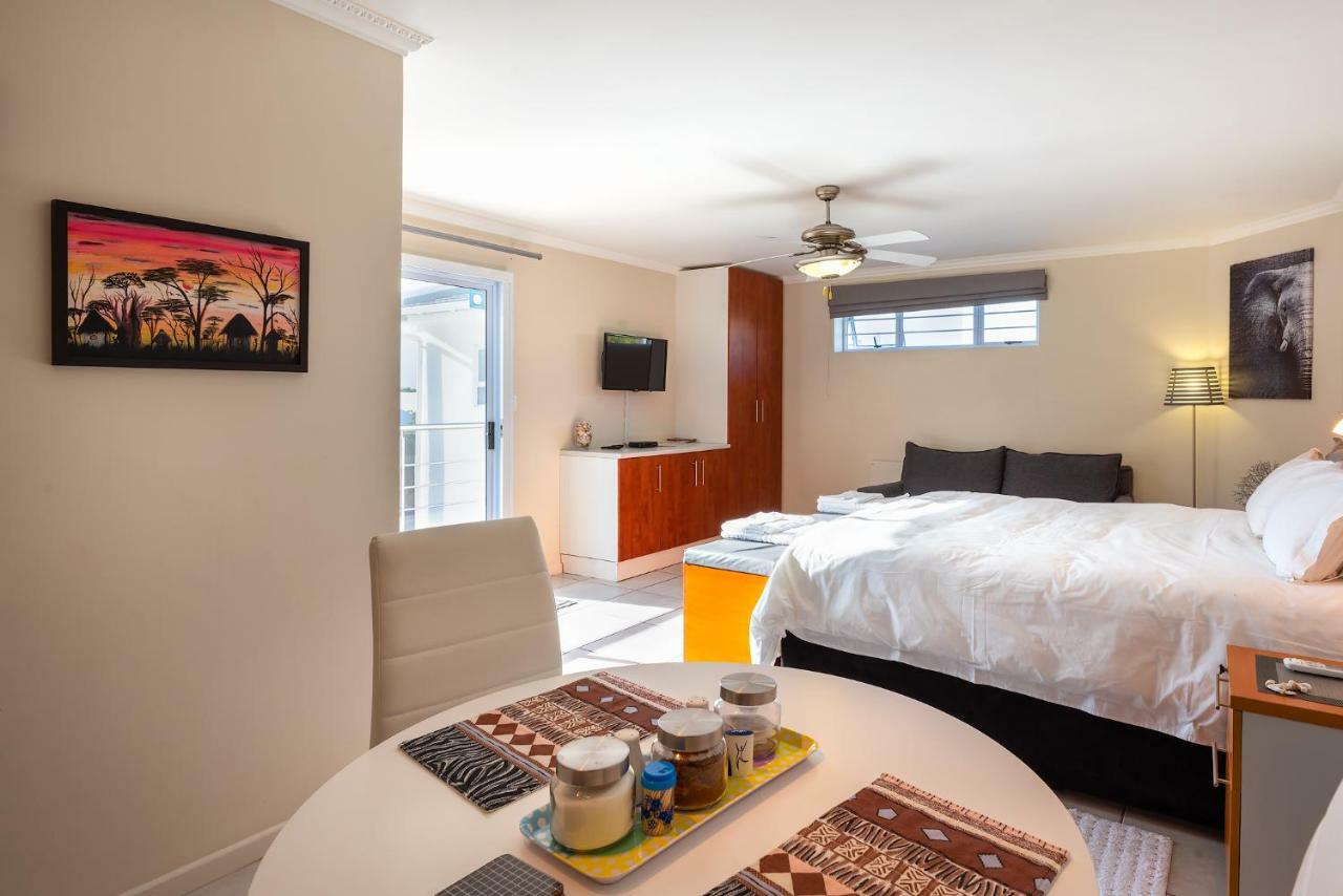 Pro Moni'S Guesthouse Muizenberg Εξωτερικό φωτογραφία