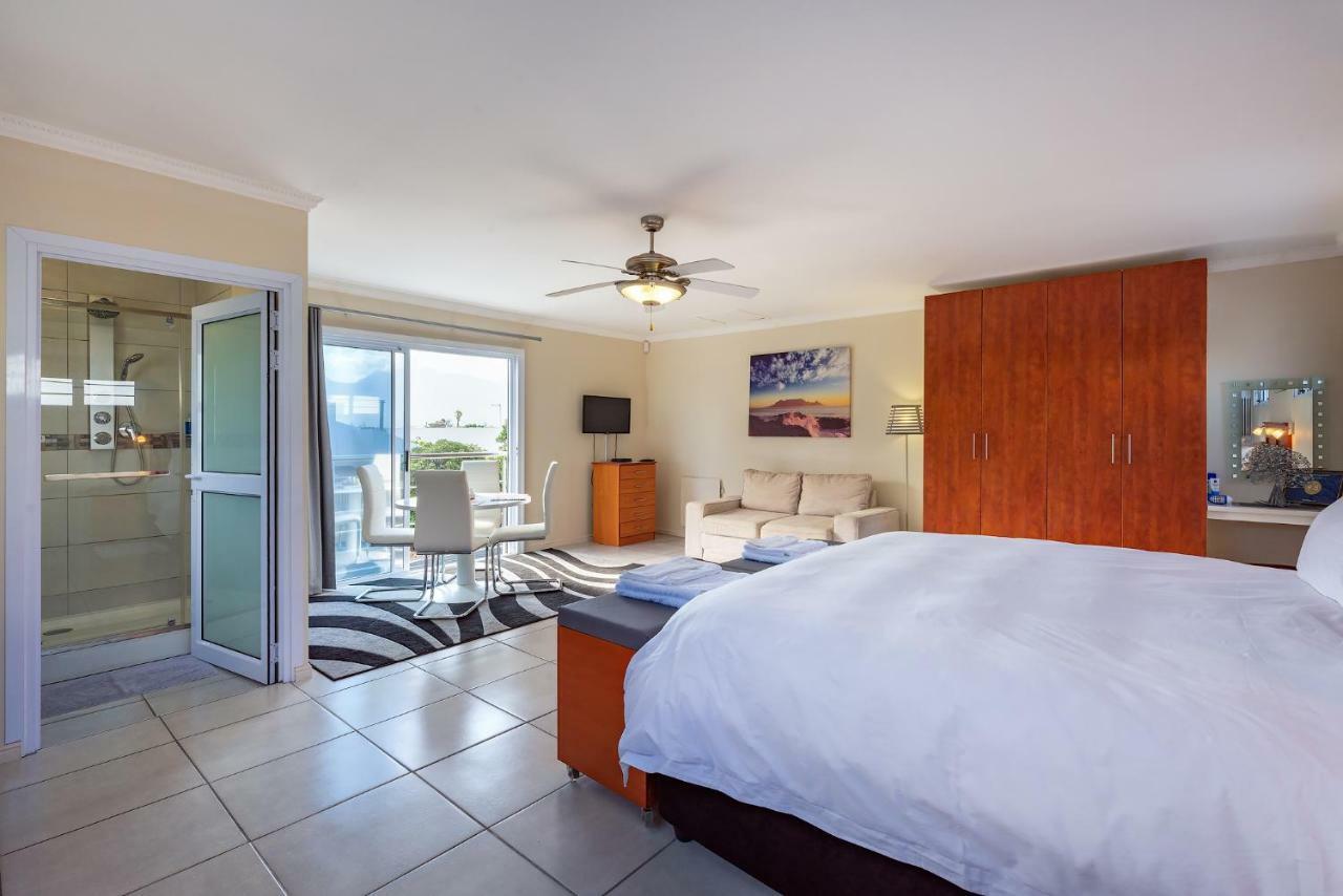 Pro Moni'S Guesthouse Muizenberg Εξωτερικό φωτογραφία
